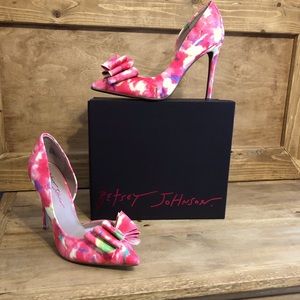 Betsey Johnson pumps pink multi Prince stiletto